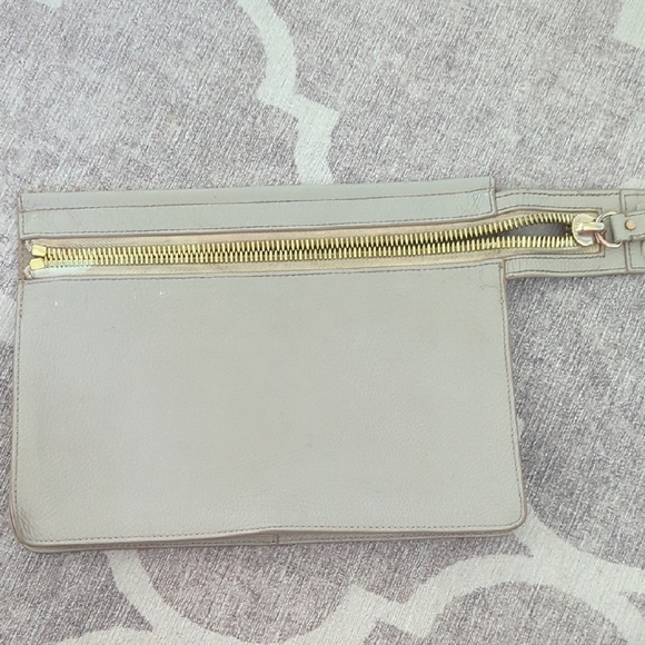 India Hicks Light Gray Leather Clutch Big Zipper - Picture 7 of 9